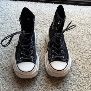 Platform Converse Black and White High-Top Sneakers